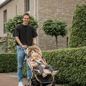 Strolling in style with the Vivo stroller! 💫⁣⁣⁣
⁣⁣⁣
☑️ 0-36 months / max. 15kg⁣⁣⁣
☑️ Easy one hand fold system⁣⁣⁣
☑️ Once folded you can use the trolly handle⁣⁣⁣
☑️ Adjustable backrest with 1 storage compartment⁣⁣⁣
☑️ One window in the canopy⁣⁣⁣
☑️ Large shopping basket⁣⁣⁣
☑️ Frontbumper is removable⁣⁣⁣
☑️ Adjustable footrest⁣⁣⁣
☑️ Incl. cupholder⁣